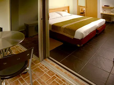 In House The Hotel Medellín 3*,